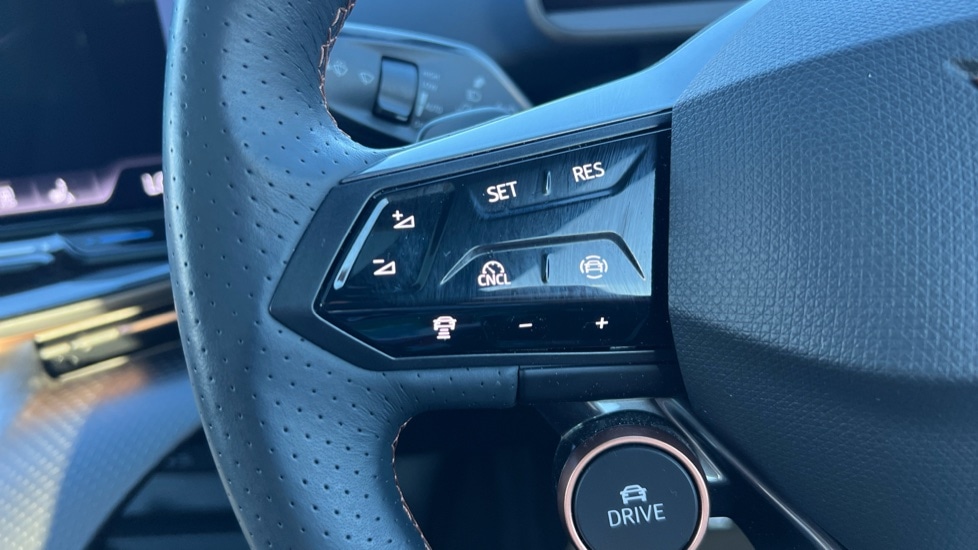 Used Cupra Tavascan 2025 for sale - 76901534: Photo 30