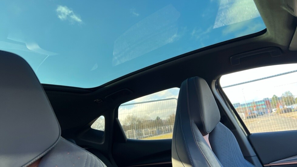 Used Cupra Tavascan 2025 for sale - 76901534: Photo 36