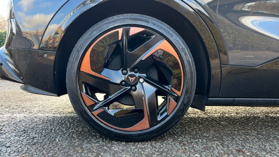 Used Cupra Tavascan 2025 for sale - 76901534: Photo 5