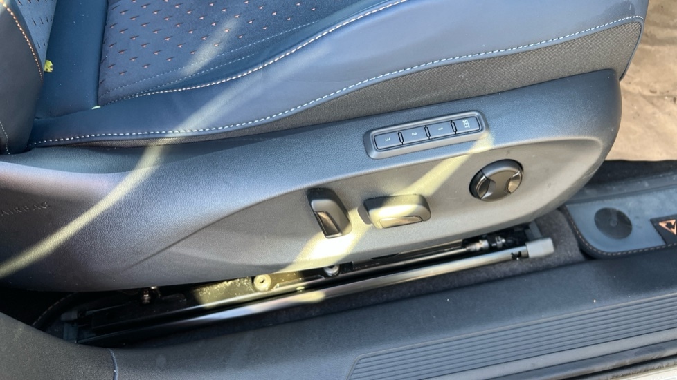 Used Cupra Tavascan 2025 for sale - 76901534: Photo 54