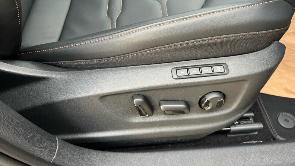 Used Cupra Ateca 2025 for sale - 76501498: Photo 39