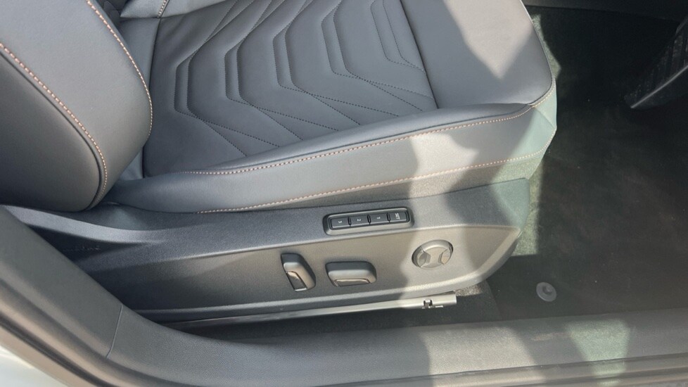 Used Cupra Leon 2025 for sale - 75902316: Photo 32