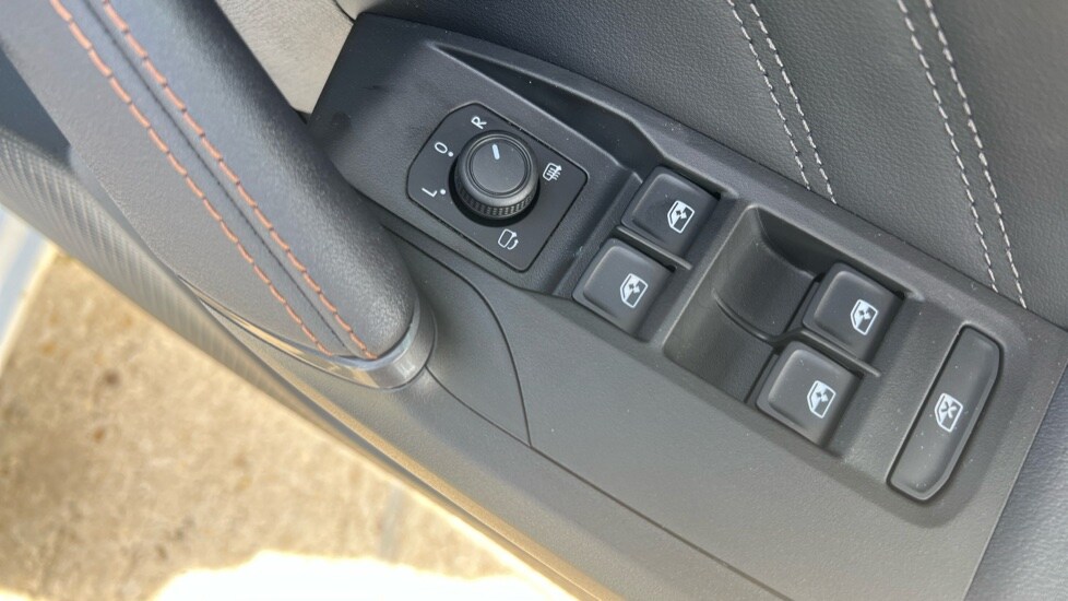 Used Cupra Leon 2025 for sale - 75902316: Photo 34