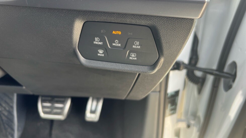 Used Cupra Leon 2025 for sale - 75902316: Photo 36