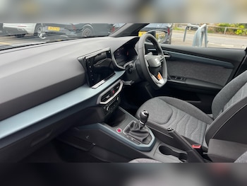 Used SEAT Arona 2025 for sale - 76289731: Photo 2