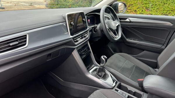 Used Volkswagen T-Roc 2023 for sale - 76130463: Photo 10