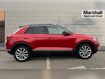 Used Volkswagen T-Roc 2023 for sale - 76130463: Photo 2