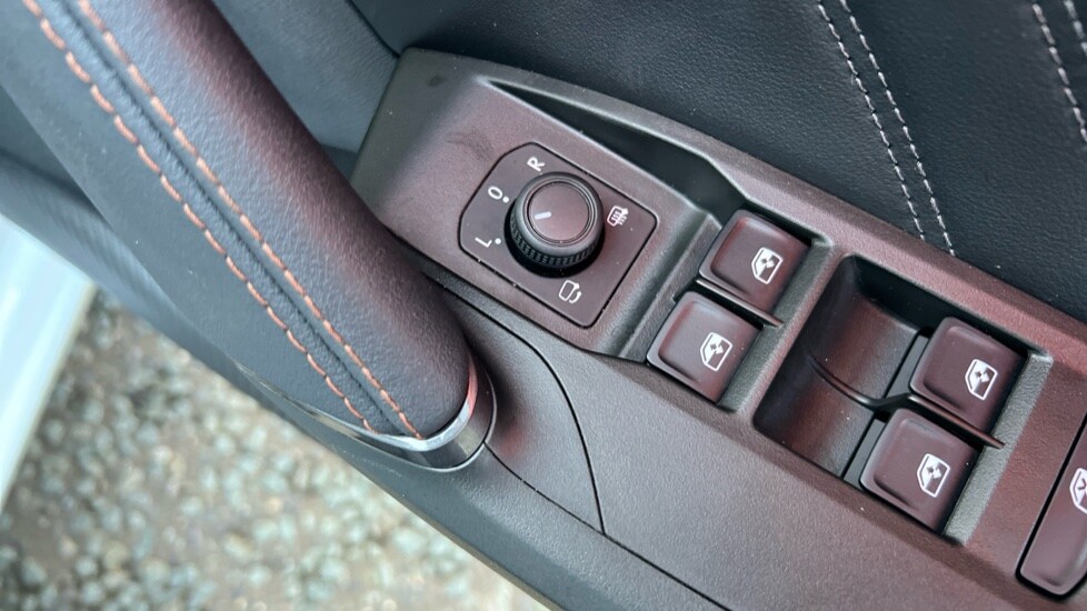 Used Cupra Leon 2025 for sale - 76539912: Photo 38