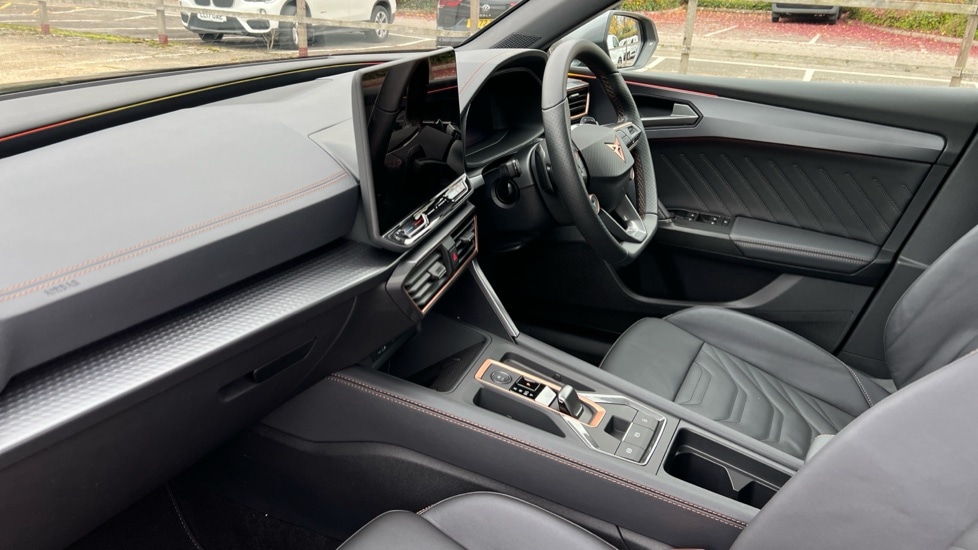 Used Cupra Leon 2025 for sale - 76328357: Photo 2