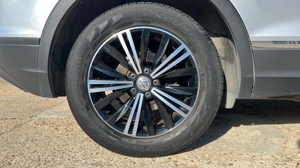 Used Volkswagen Tiguan 2021 for sale - 76217035: Photo 19