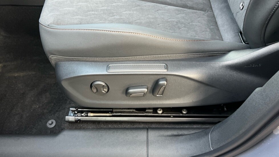 Used Cupra Terramar 2025 for sale - 76901530: Photo 38