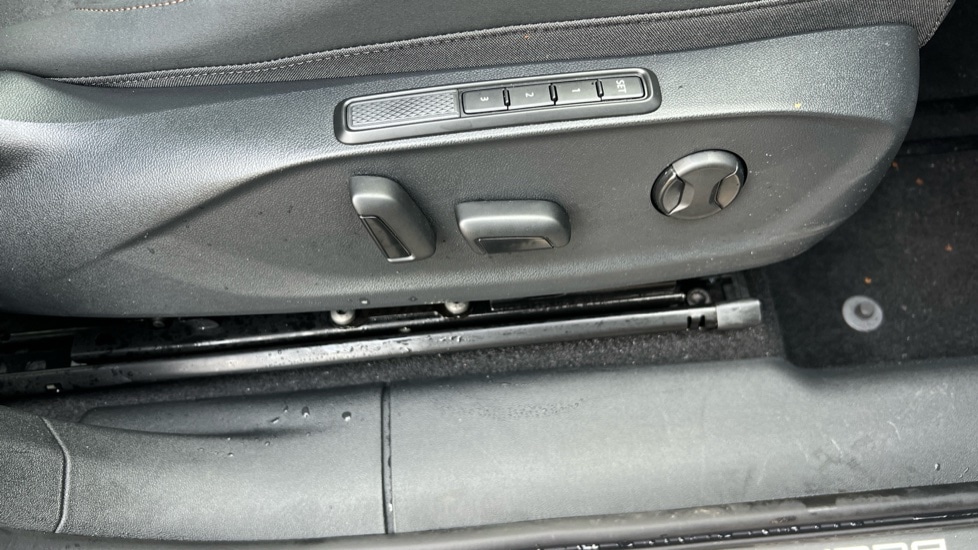 Used Cupra Terramar 2025 for sale - 76901530: Photo 43