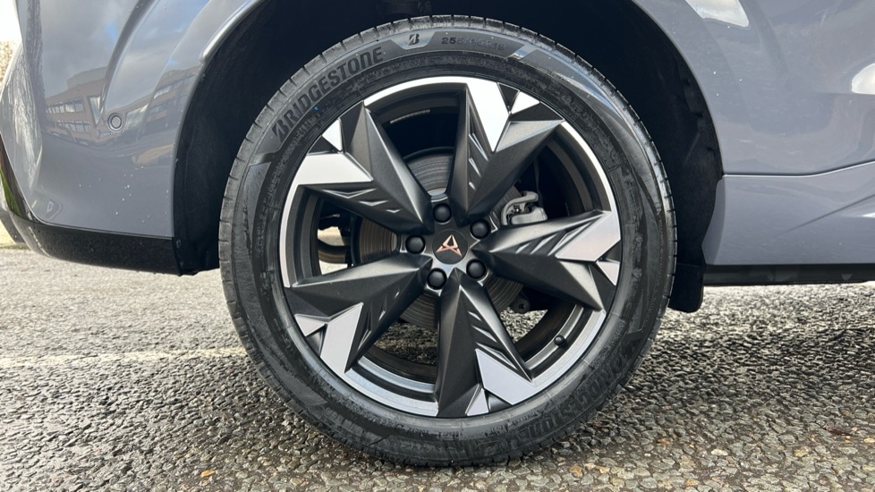 Used Cupra Terramar 2025 for sale - 76901530: Photo 5