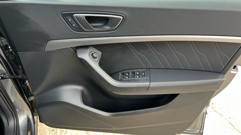 Used SEAT Ateca 2024 for sale - 76130879: Photo 35