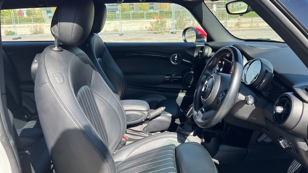 Used MINI Hatch 2018 for sale - 76302329: Photo 32