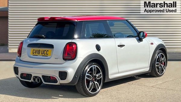 Used MINI Hatch 2018 for sale - 76302329: Photo 3