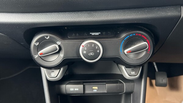 Used Kia Picanto 2021 for sale - 76130515: Photo 38