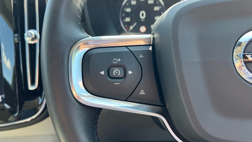 Used Volvo XC40 2018 for sale - 76355141: Photo 22