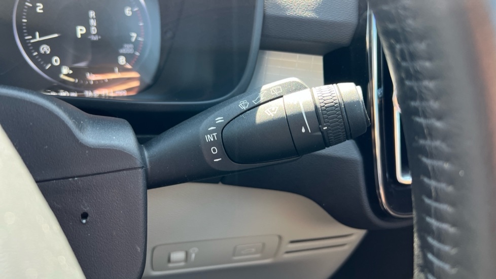 Used Volvo XC40 2018 for sale - 76355141: Photo 23