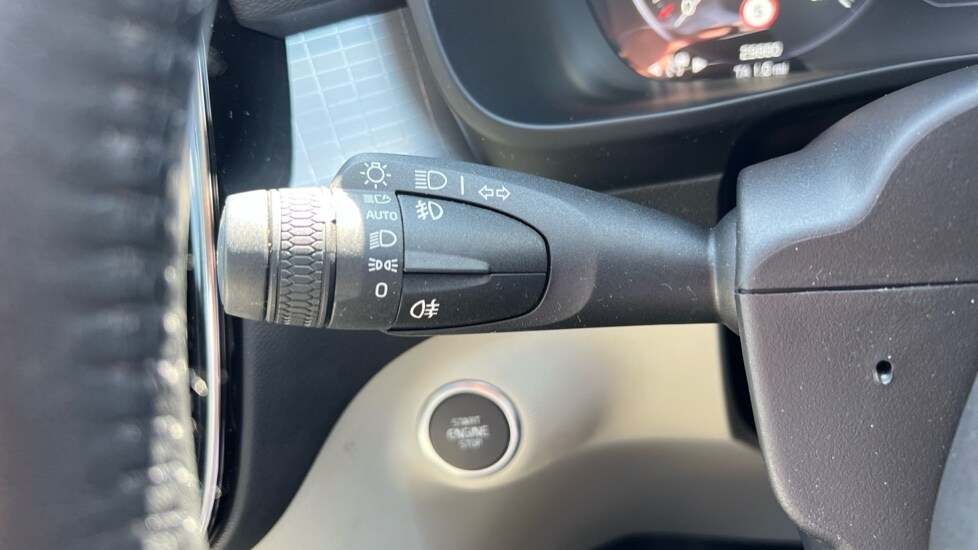 Used Volvo XC40 2018 for sale - 76355141: Photo 24