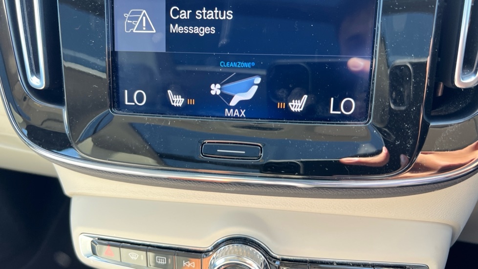 Used Volvo XC40 2018 for sale - 76355141: Photo 32