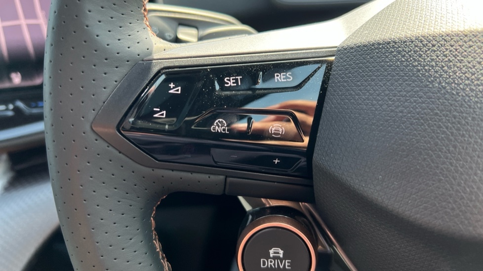 Used Cupra Tavascan 2025 for sale - 76447320: Photo 30