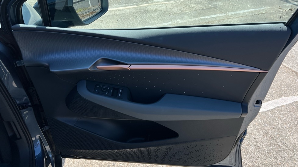 Used Cupra Tavascan 2025 for sale - 76447320: Photo 35