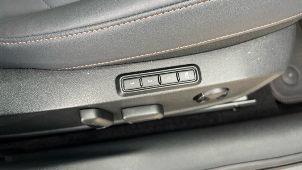 Used Cupra Leon 2025 for sale - 76404758: Photo 41