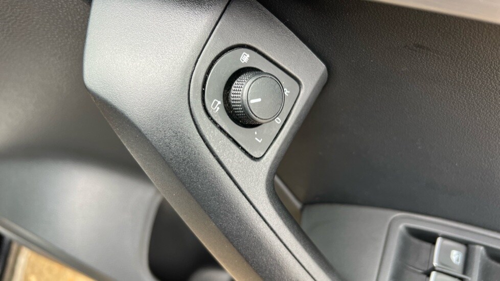 Used SEAT Ateca 2024 for sale - 76661105: Photo 38