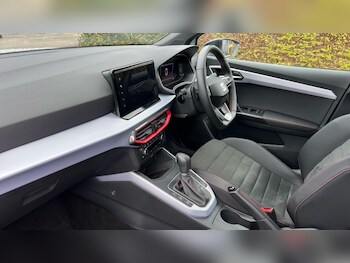 Used SEAT Arona 2024 for sale - 76894824: Photo