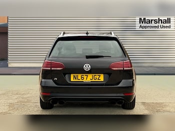 Used Volkswagen Golf 2017 for sale - 76404763: Photo