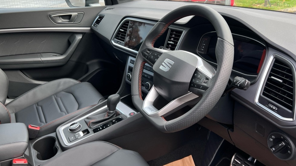 Used SEAT Ateca 2025 for sale - 76977660: Photo 6