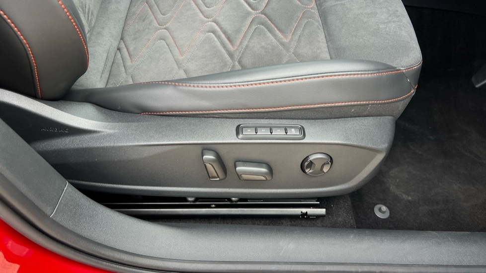 Used SEAT Leon 2025 for sale - 76062063: Photo 37