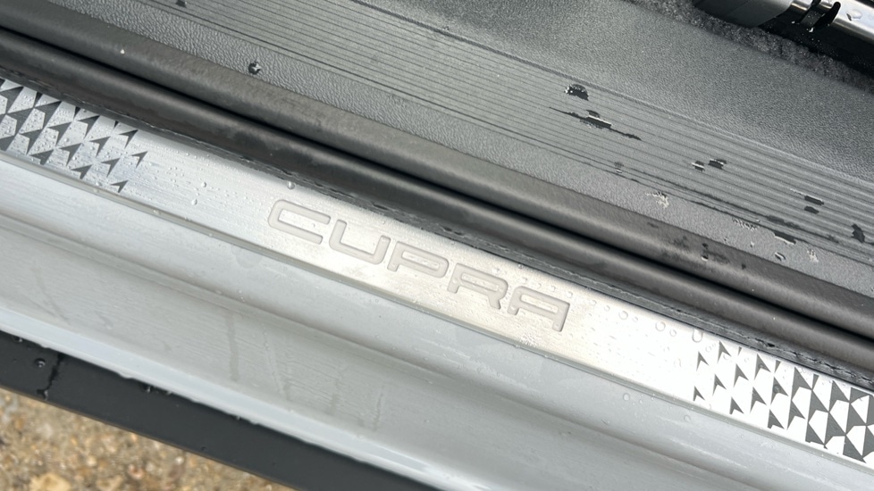 Used Cupra Tavascan 2025 for sale - 76575275: Photo 39