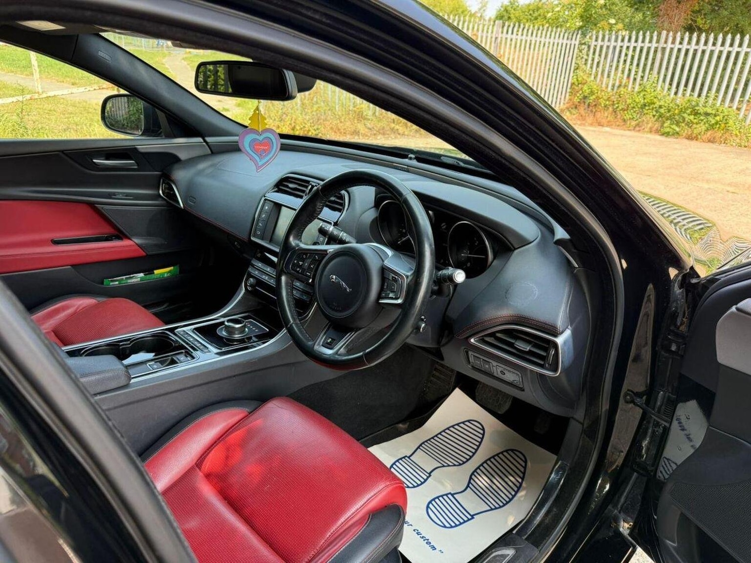 Used Jaguar XE 2017 for sale - 77572716: Photo 10