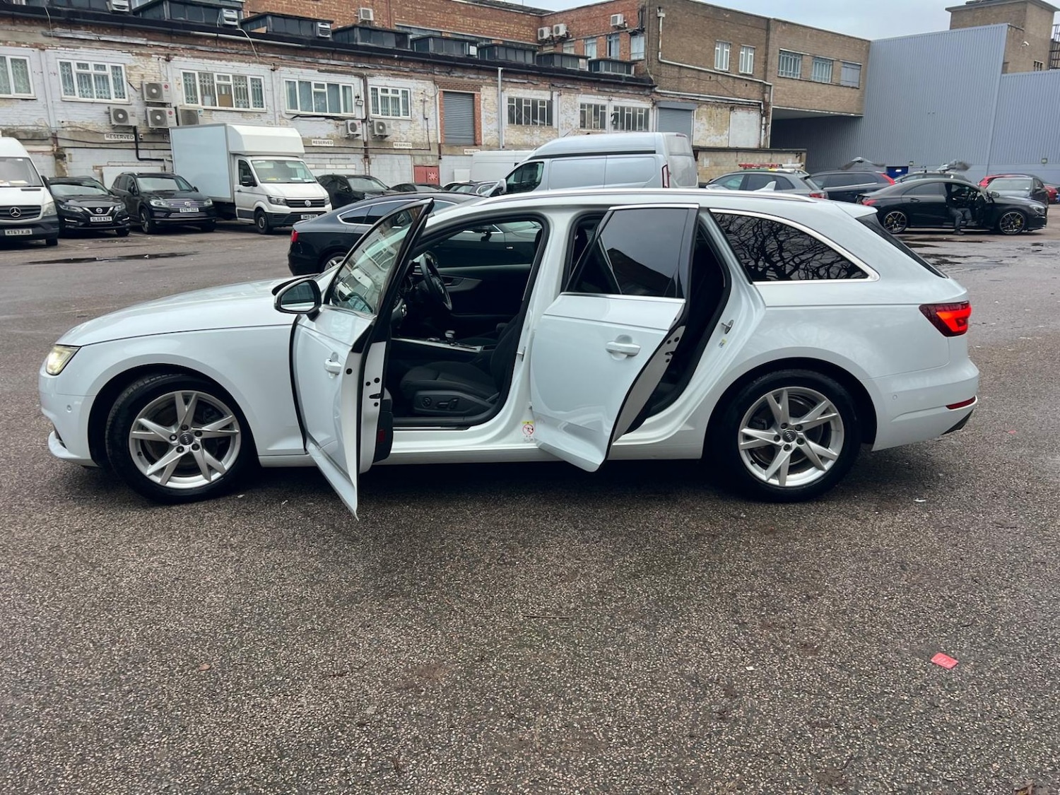 Used Audi A4 Avant 2026 for sale - 77610080: Photo 9