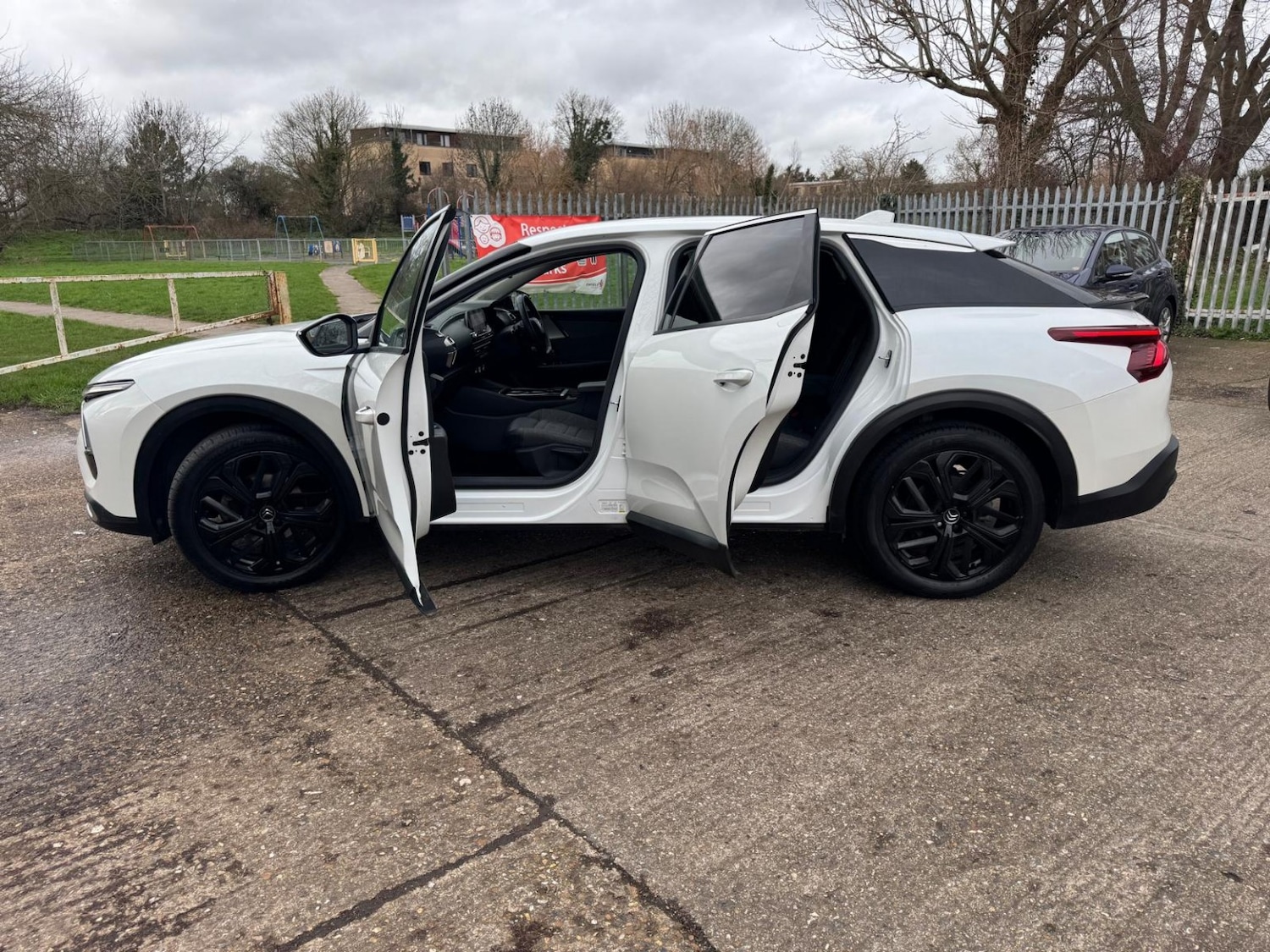 Used Citroen C5 X 2023 for sale - 77643765: Photo 9