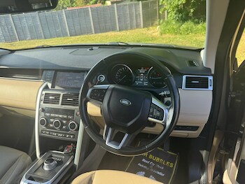 Used Land Rover Discovery Sport 2015 for sale - 78571458: Photo