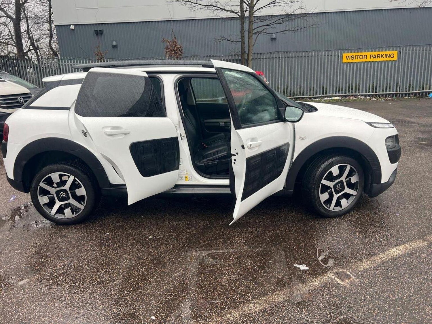 Used Citroen C4 Cactus 2016 for sale - 77572701: Photo 8