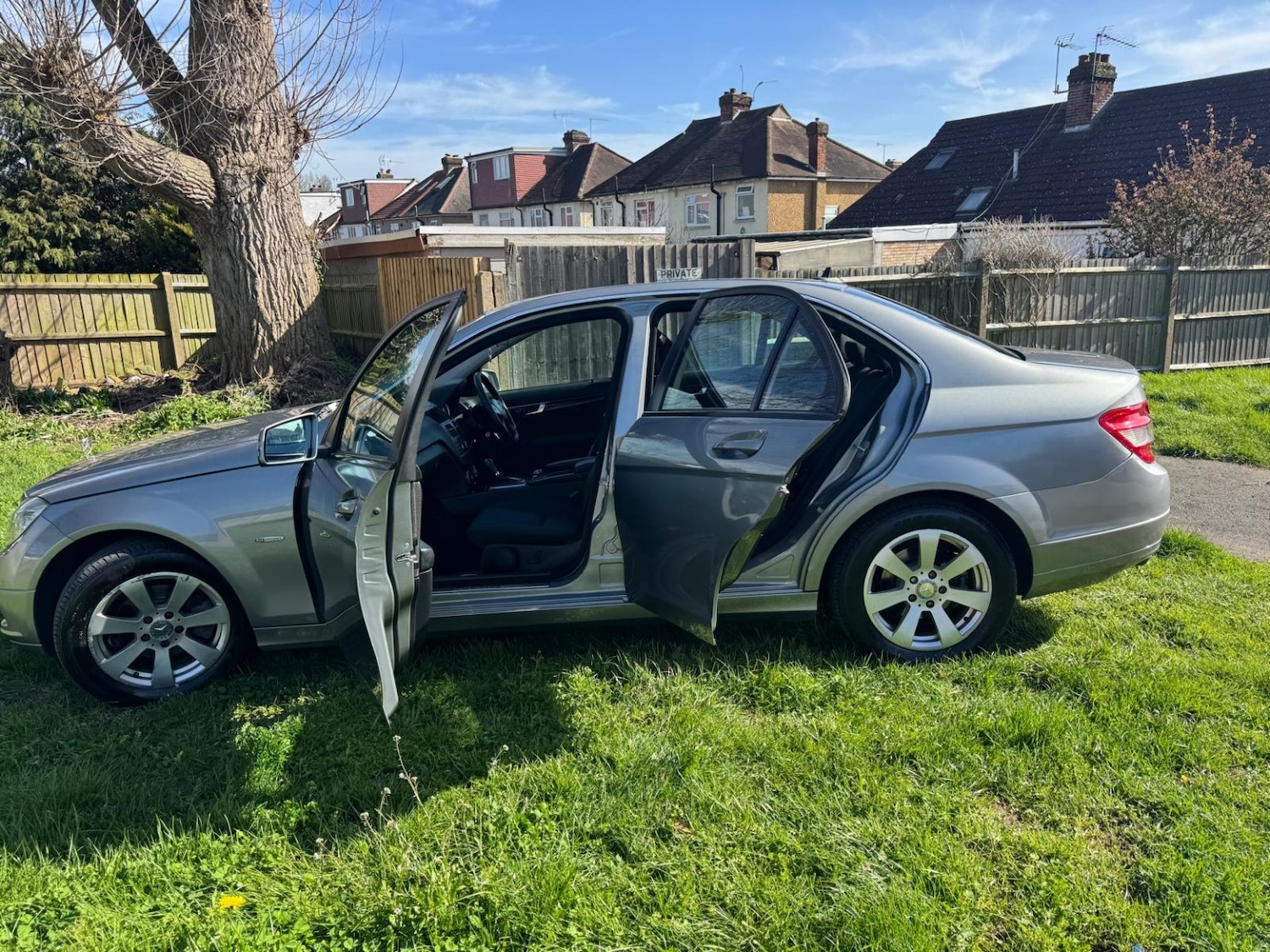 Used Mercedes-Benz C Class 2010 for sale - 77977122: Photo 9