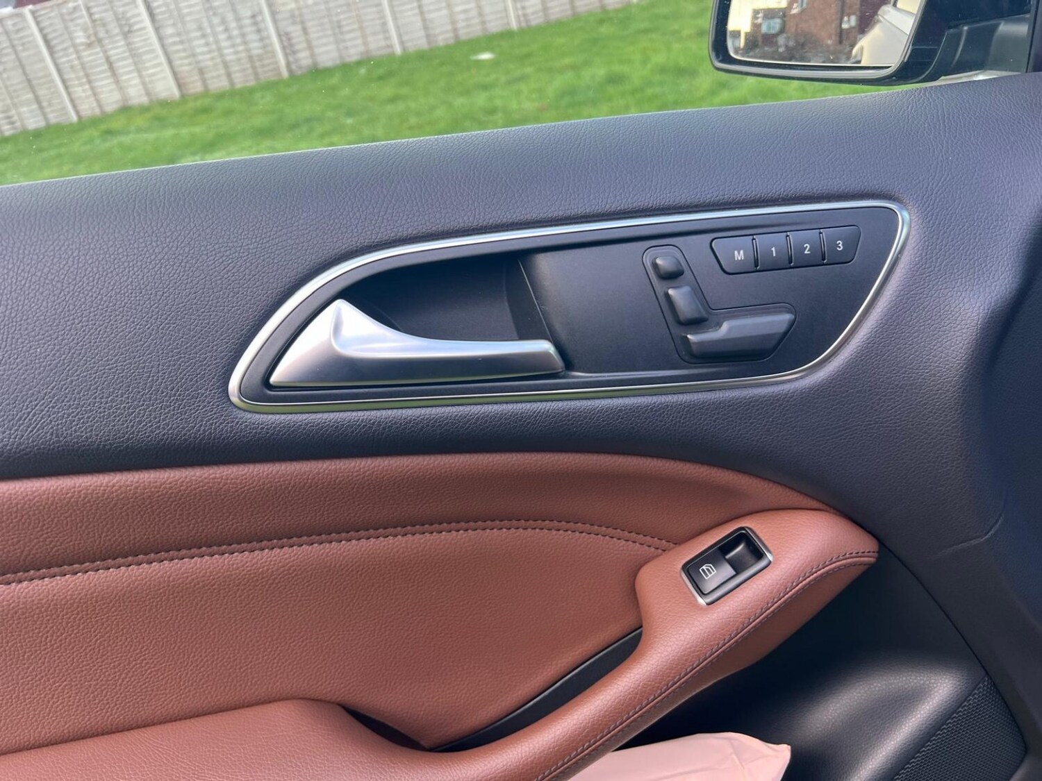 Used Mercedes-Benz B Class 2014 for sale - 77609902: Photo 10