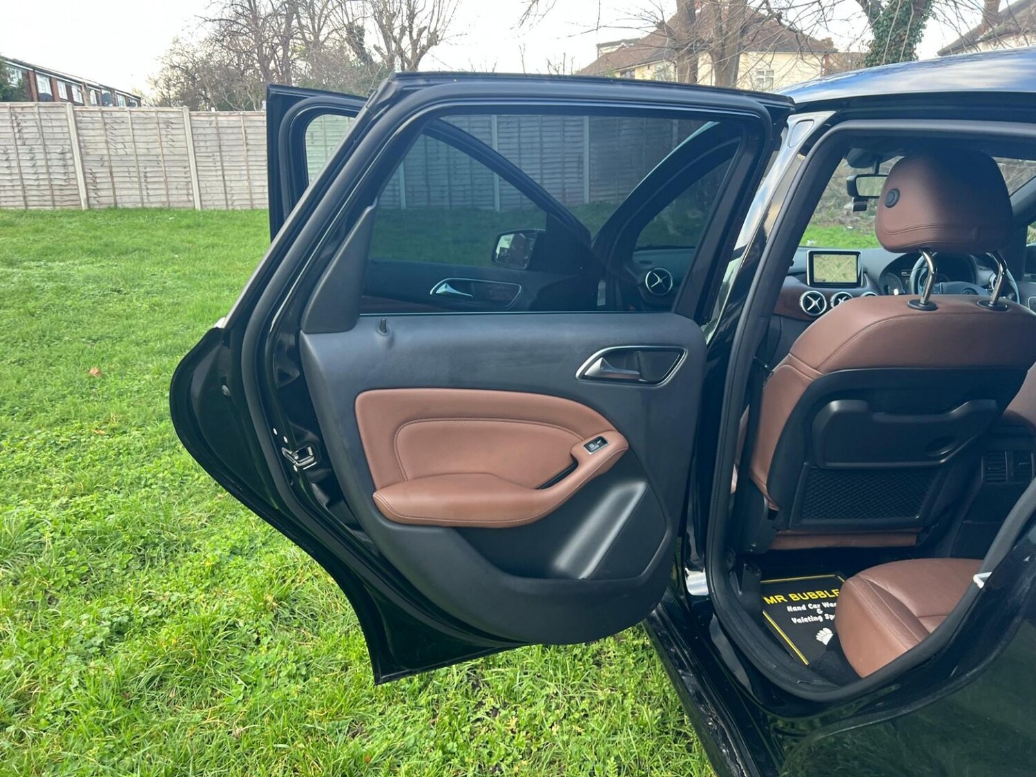 Used Mercedes-Benz B Class 2014 for sale - 77609902: Photo 18