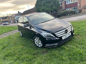 Used Mercedes-Benz B Class 2014 for sale - 77609902: Photo