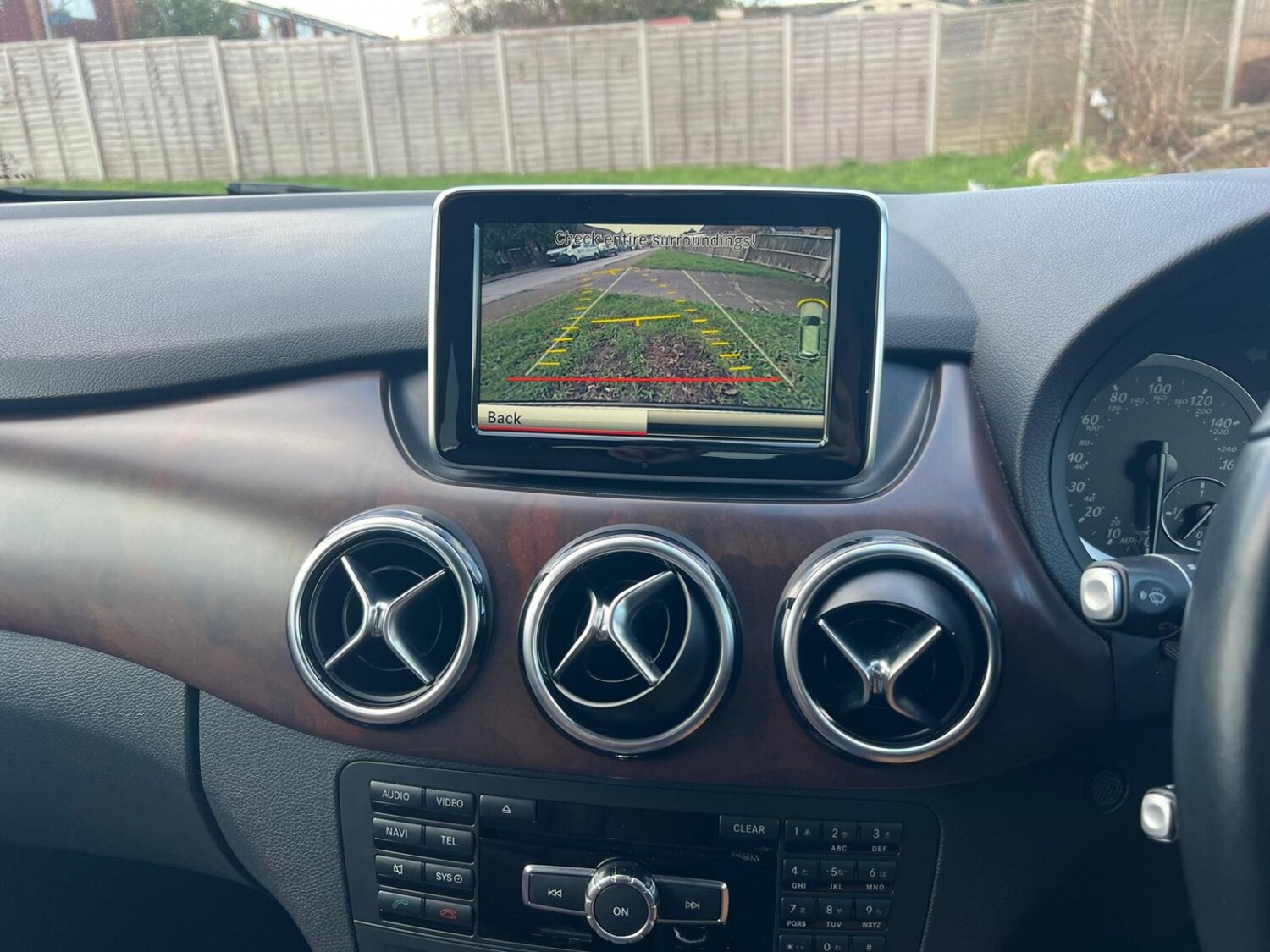 Used Mercedes-Benz B Class 2014 for sale - 77609902: Photo 23