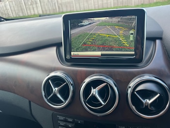 Used Mercedes-Benz B Class 2014 for sale - 77609902: Photo