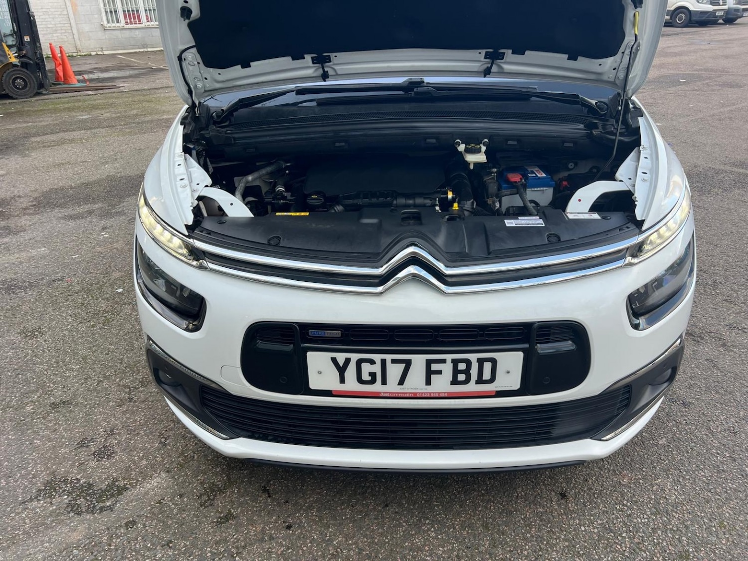 Used Citroen C4 Picasso 2017 for sale - 77572805: Photo 12