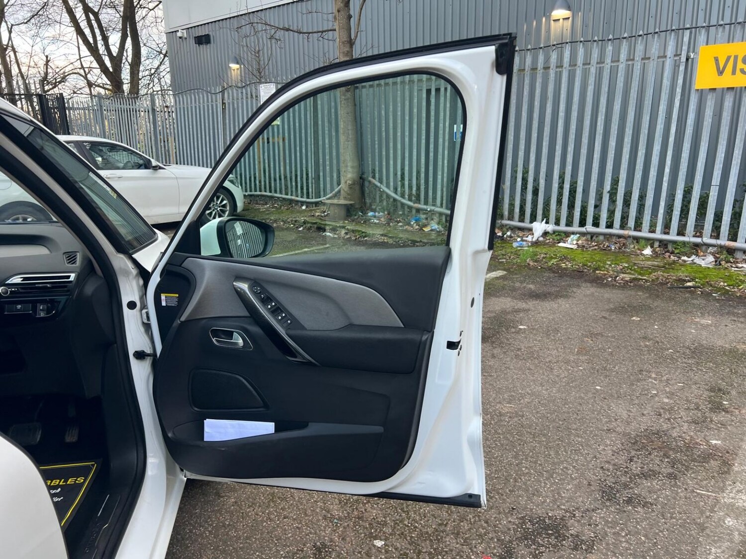 Used Citroen C4 Picasso 2017 for sale - 77572805: Photo 17