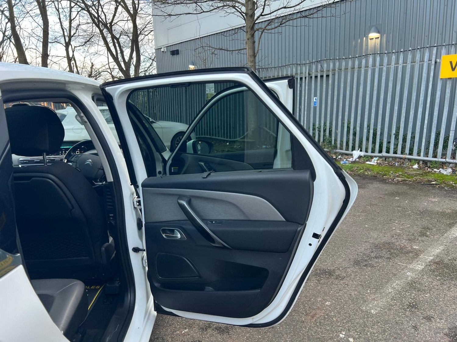 Used Citroen C4 Picasso 2017 for sale - 77572805: Photo 19