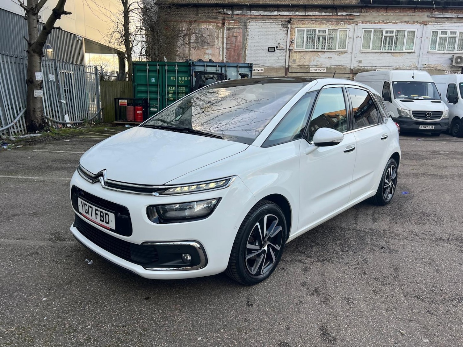 Used Citroen C4 Picasso 2017 for sale - 77572805: Photo 5