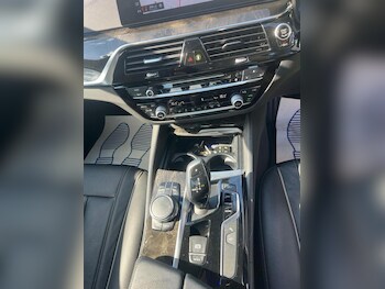 Used BMW 5 Series 2018 for sale - 77572695: Photo